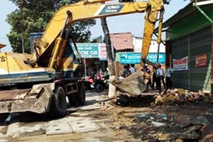 Biên Hòa ra quân dành lại vỉa hè