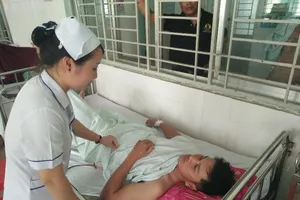 Thông tin mới về vụ trạm trưởng kiểm lâm bị lâm tặc đâm