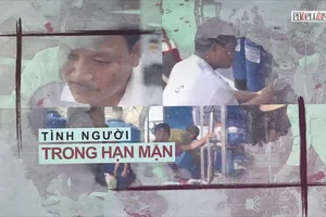 Nghĩa tình sẻ chia cơn khát trong mùa hạn mặn miền Tây