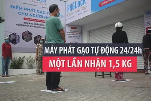 Độc đáo: Máy phát gạo tự động giúp dân không sợ đói mùa dịch