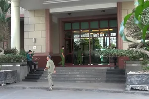 Khám nhà ông Trần Vĩnh Tuyến ở chung cư The Manor