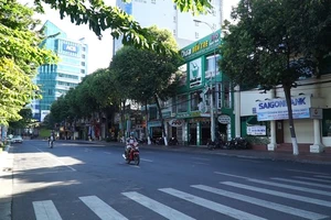 Đà Nẵng vắng vẻ trong ngày đầu giãn cách xã hội lần 2