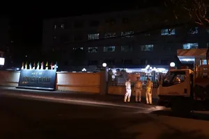 Đà Nẵng phong tỏa 3 bệnh viện lớn, cách ly 6 quận