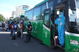 Hơn 700 người bị kẹt tại tâm dịch Đà Nẵng trở về quê