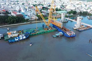 Dự án ngăn triều lớn nhất Việt Nam nhìn từ trên cao