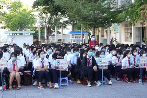 Học sinh Đà Nẵng hào hứng trong ngày trở lại trường