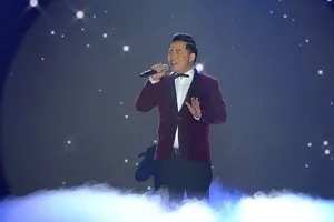 12 tỉ đồng hỗ trợ miền Trung từ đêm nhạc 'Gánh nhau trong đời'