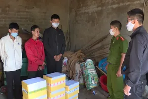 Video: Thanh niên 20 tuổi lôi kéo 2 học sinh chế tạo pháo nổ 