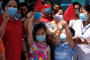 Video: TP.HCM có thêm điểm được gỡ phong tỏa, người dân vỡ òa