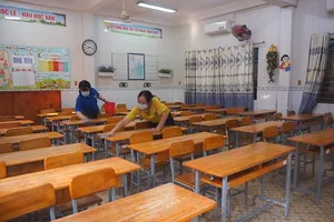 Video: Trường học tất bật đón học sinh đi học trở lại