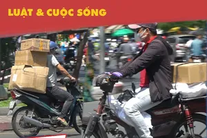 CSGT “dẹp” xe cà tàng đang vô tư chạy khắp phố phường