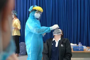 Video: Phụ huynh TP.HCM an tâm khi con thi THPT đợt 1