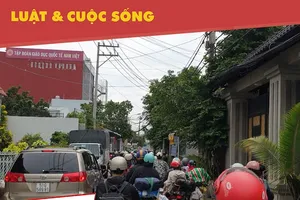 Người dân tự ý về quê: Coi chừng dính tội hình sự!