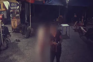 VIDEO ĐIỀU TRA - Xe quá tải muốn qua Đồng Nai: Gọi cho cò là xong