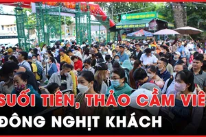 Video: Suối Tiên, Thảo Cầm Viên đông nghẹt người chơi lễ 2-9