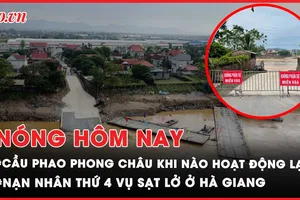 Nóng hôm nay: Khi nào cầu phao Phong Châu ghép nối trở lại để phục vụ người dân?