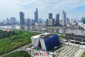 Tất bật thi công trở lại dự án Trung tâm triển lãm quy hoạch TP.HCM