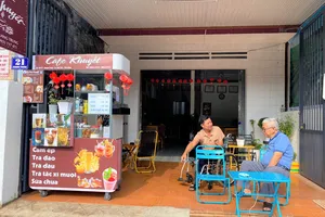 Cà phê Khuyết – Nơi tình người đong đầy trong từng giọt đắng 