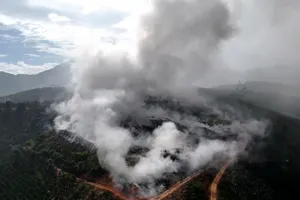 Cháy lớn tại bãi rác Gung Ré gây ô nhiễm môi trường diện rộng