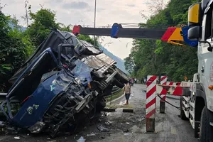 Nguyên nhân ban đầu xe bồn chở hóa chất tông 3 ô tô trên đèo Bảo Lộc