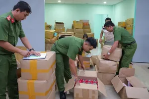 Triệt phá xưởng sản xuất mỹ phẩm giả quy mô lớn ở Tây Ninh