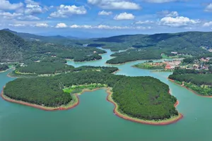 Đang câu cá ở hồ Tuyền Lâm thì bị lũ cuốn mất tích