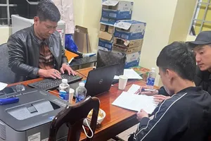 Giả danh nhân viên ngân hàng để lừa tiền người Việt tại Úc và Mỹ