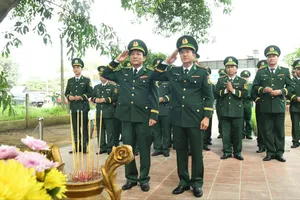 BĐBP Tây Ninh dâng hương tưởng niệm các anh hùng liệt sĩ trên tuyến biên giới