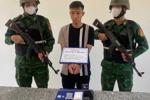 Bắt quả tang nam thanh niên tàng trữ ma túy tại phường Phan Thiết