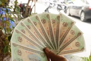 BOT Cai Lậy sẽ dùng tờ 100 đồng “thối lại” cho tài xế?