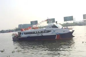 Tàu cao tốc hiện đại bậc nhất Việt Nam đi vào hoạt động