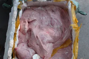 “Biến” vú heo thành vú dê và trách nhiệm của người bán