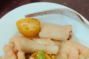 Lắm người 'ăn theo' với thực phẩm nhà làm