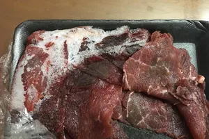 Cẩn thận với thịt đã chuyển màu