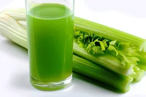 Thực phẩm nào giúp giữ nước trong mùa nắng nóng?