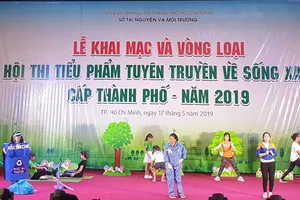 Tuyên truyền bảo vệ môi trường bằng... tiểu phẩm