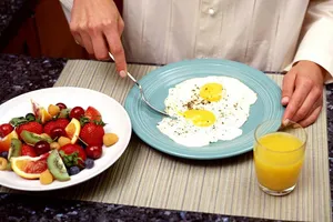 Tăng nguy cơ đột quỵ nếu không ăn sáng