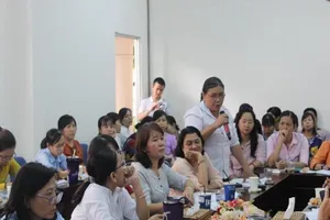 Dời việc áp dụng mức giá thu gom, vận chuyển, xử lý rác thải