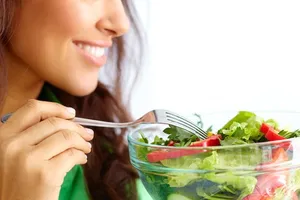 Cách ăn uống để giữ sức khỏe trong mùa dịch