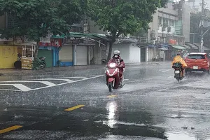 Áp thấp nhiệt đới ảnh hưởng đến thời tiết Nam bộ ra sao?