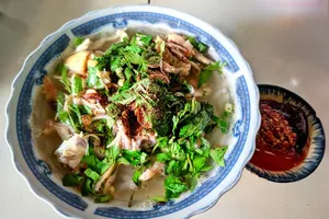 Bán thức ăn online có cần xin phép?