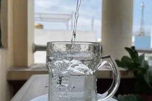 Vì sao chúng ta nên uống nhiều nước hơn vào mùa lạnh?