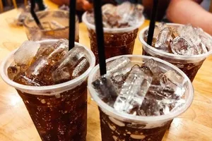 Những loại thức uống nên tránh để giảm tốc độ lão hóa da