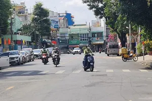 Nắng nóng ở TP.HCM sẽ kéo dài, có thời điểm trên 38 độ C