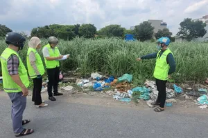 Huyện Bình Chánh lập 16 tổ kiểm tra đặc biệt để bắt quả tang xả trộm rác