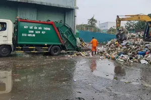 TP.HCM phải làm gì để xử lý 13.000 tấn rác sinh hoạt mỗi ngày?