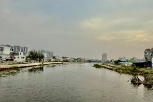 Vướng mặt bằng, nhiều dự án trọng điểm ở TP.HCM gặp khó