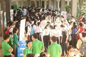 Nhiều cơ hội việc làm cho sinh viên ngành điều dưỡng - kỹ thuật y học 