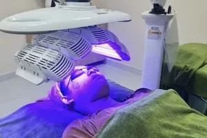 Cần kiểm soát mụn trứng cá thế nào để không để lại sẹo cả đời?