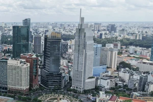 TP.HCM tháo gỡ nhanh các vướng mắc để cấp sổ hồng cho người mua chung cư